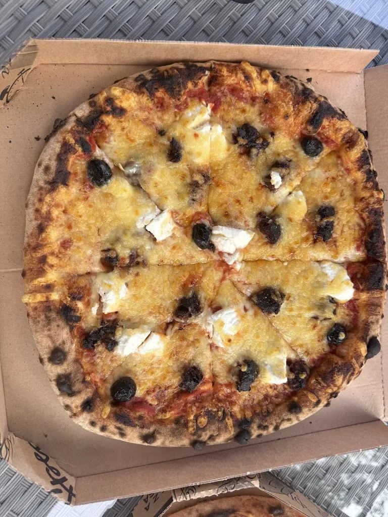 La storia IV_Fare-les-Oliviers_slider_image_3