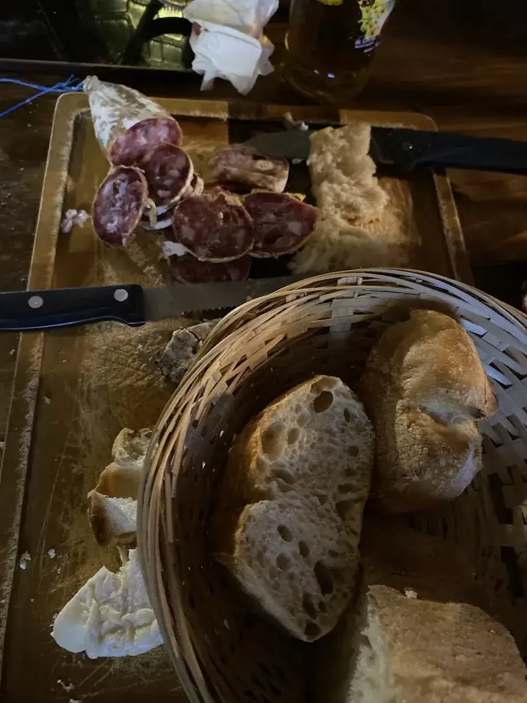 Nicolas Orsiere_L'abbaye - Bar et Cave à Bière_Fare-les-Oliviers_review