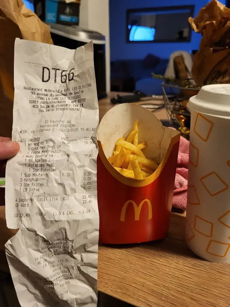 McDonald's_Fare-les-Oliviers_slider_image_3