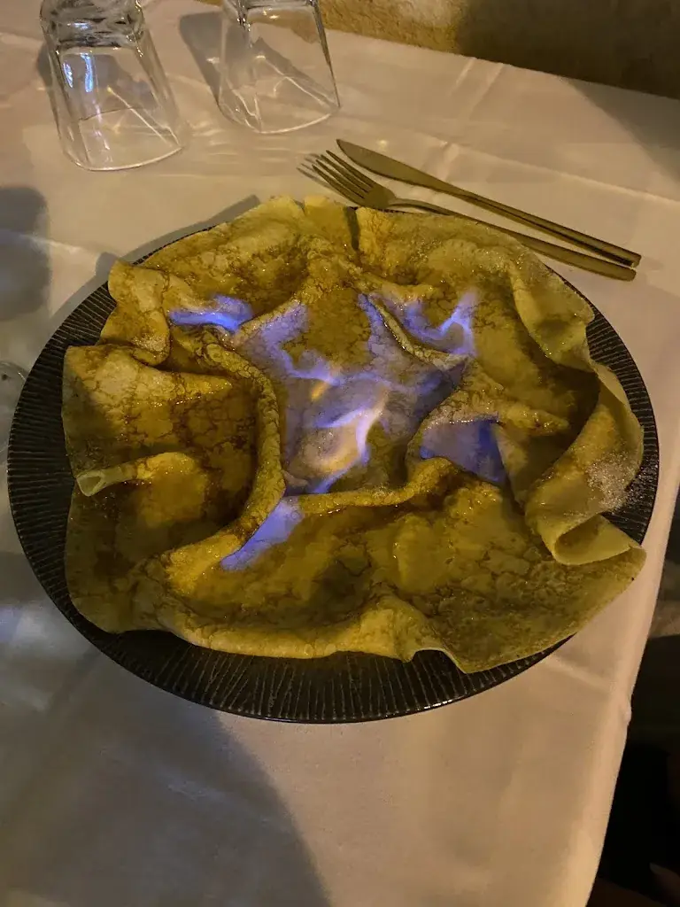 Carlota Rojas Zapata_Les délices de La Colle_Colle-sur-Loup_review