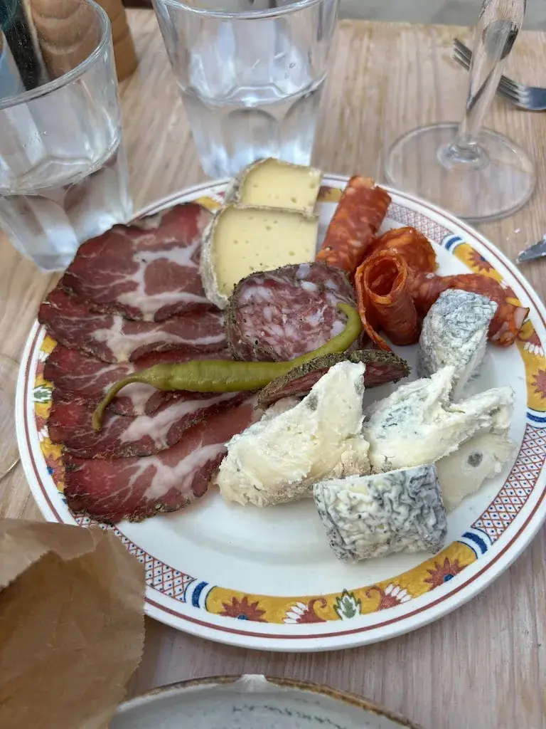 Annie N_L'Auberge Provençale - Restaurant - Cave à Vin - Cave à Manger_Colle-sur-Loup_recensione