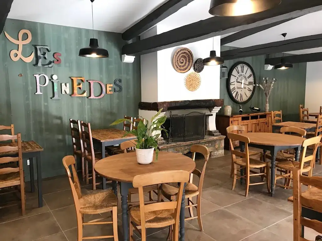 Restaurant Les Pinèdes "Le Bistrot du Loup" restaurant in Colle-sur-Loup
