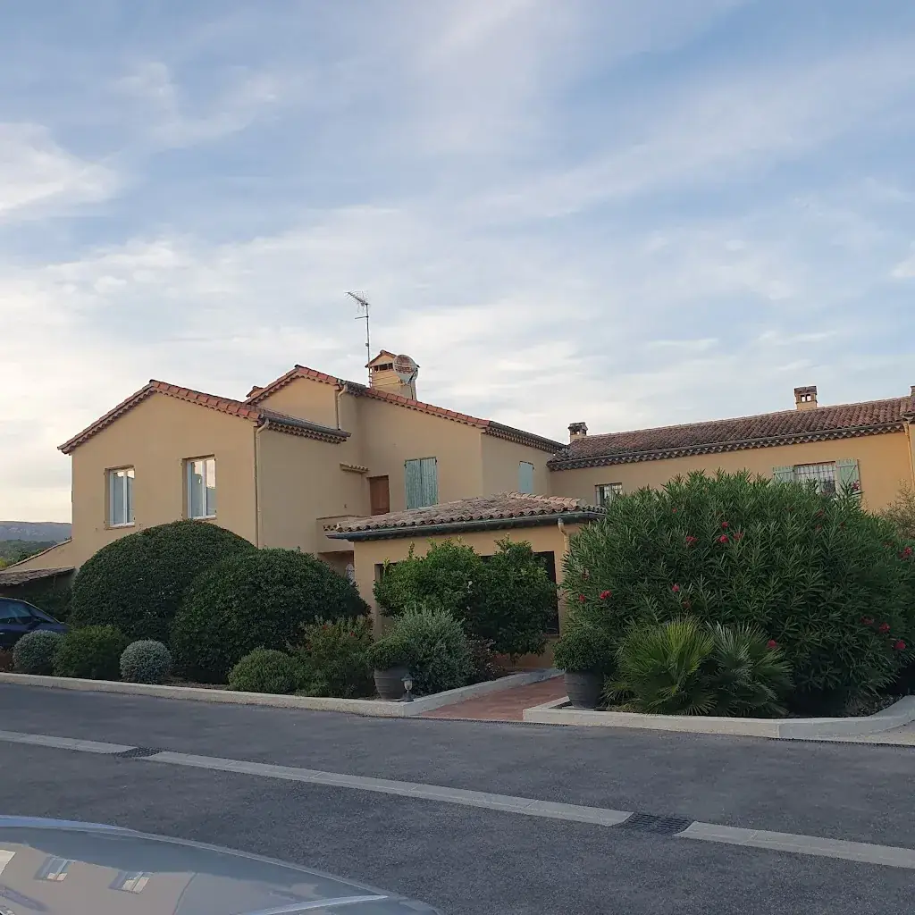 이수빈_Hotel Marc-Hely_Colle-sur-Loup_review