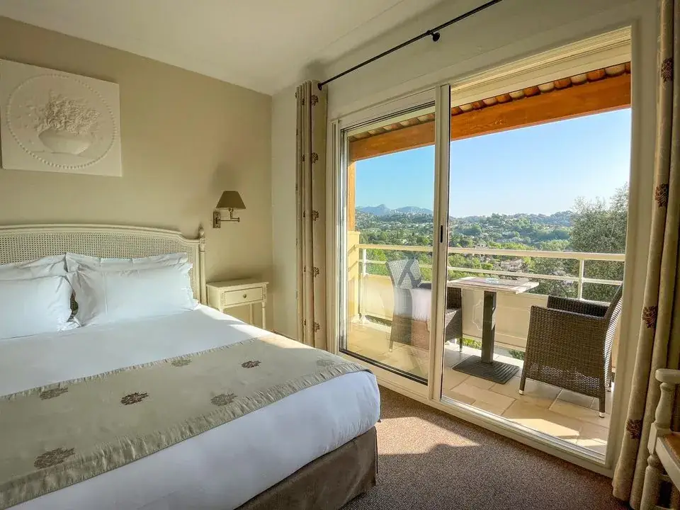 Hotel Marc-Hely_Colle-sur-Loup_slider_image_2