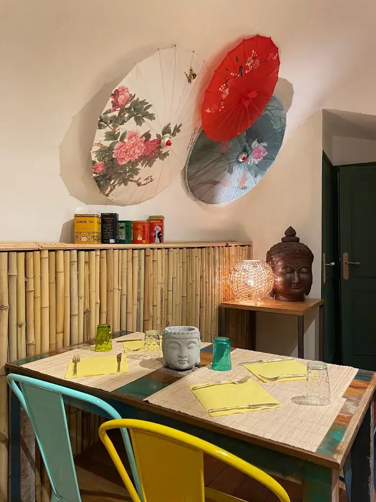 Sabaï-sabaï restaurant in Saint-Paul-de-Vence