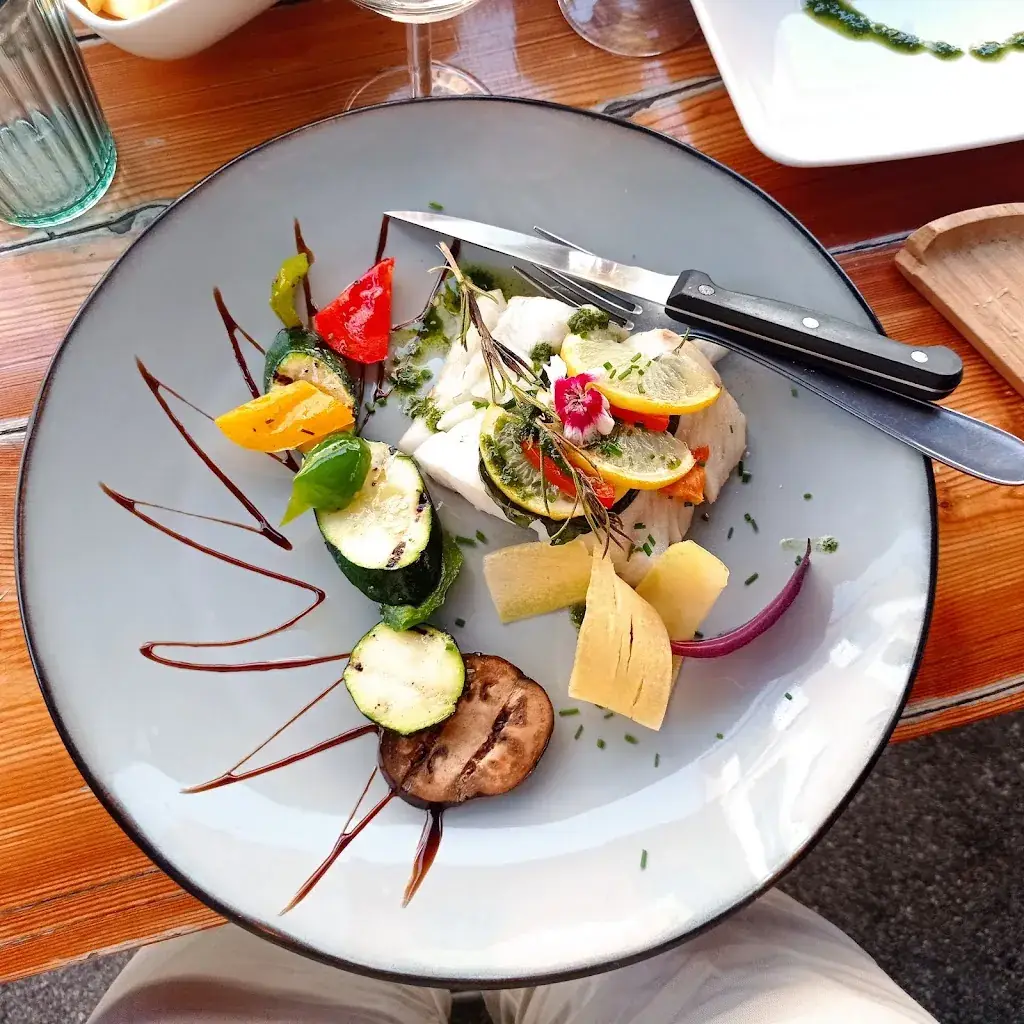 Restaurant La Petite Fontaine_Garde-Freinet_slider_image_3