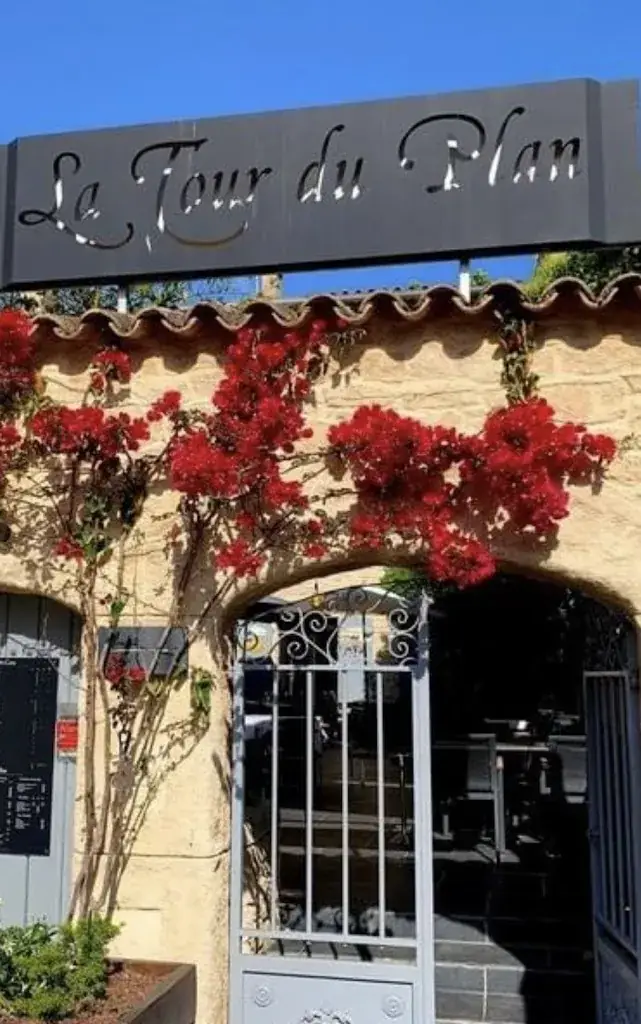 La Tour Du Plan restaurant in Plan-de-la-Tour