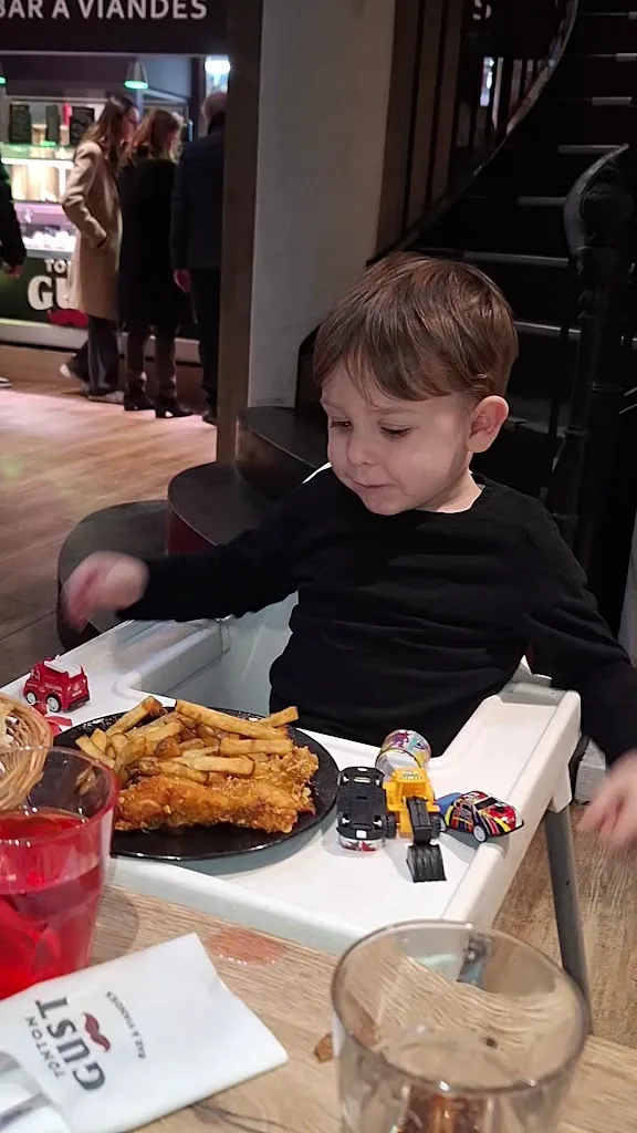 Tonton Gust La Garde_Garde_slider_image_2