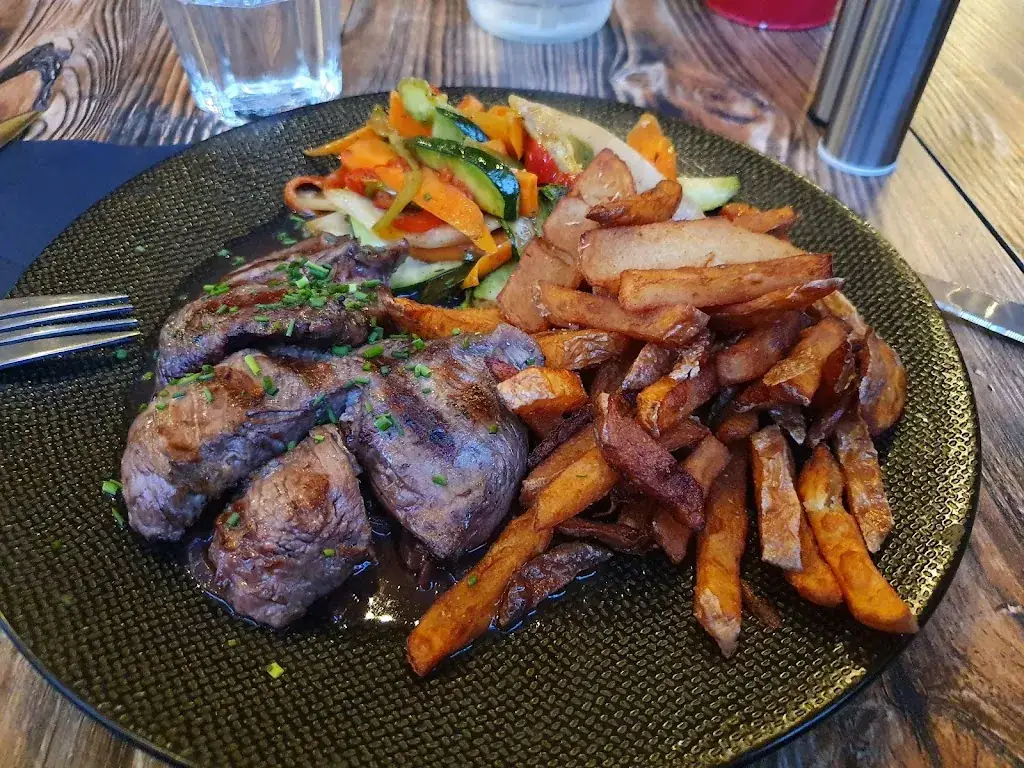 H H_Le Dijo_Garde_review