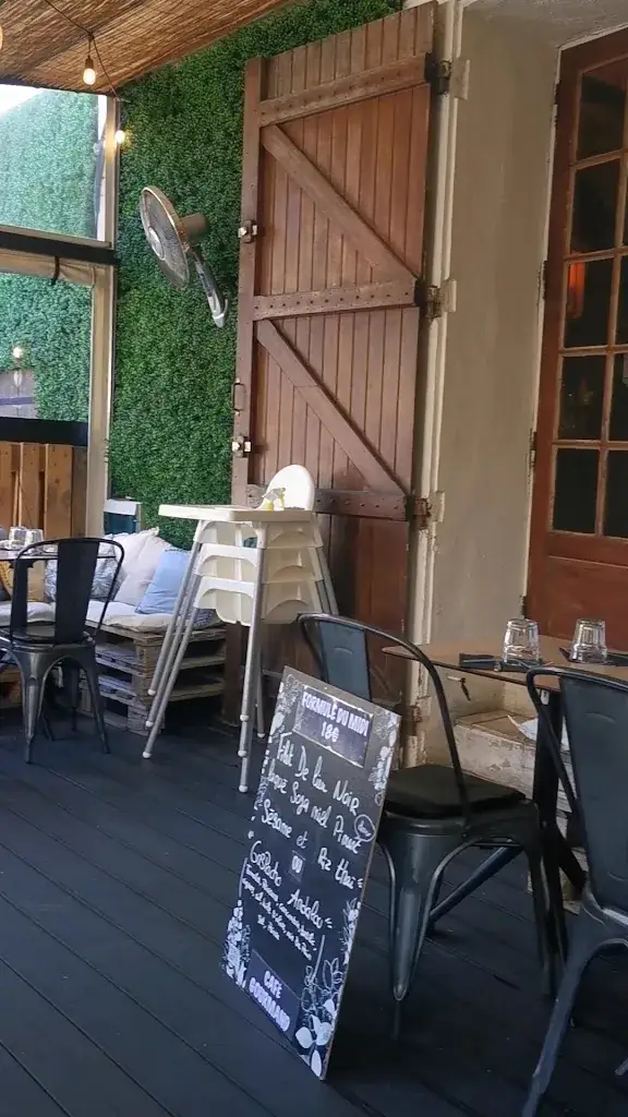 Le Dijo_Garde_slider_image_2