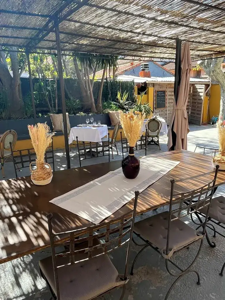 Auberge Sainte Marguerite restaurant in Garde