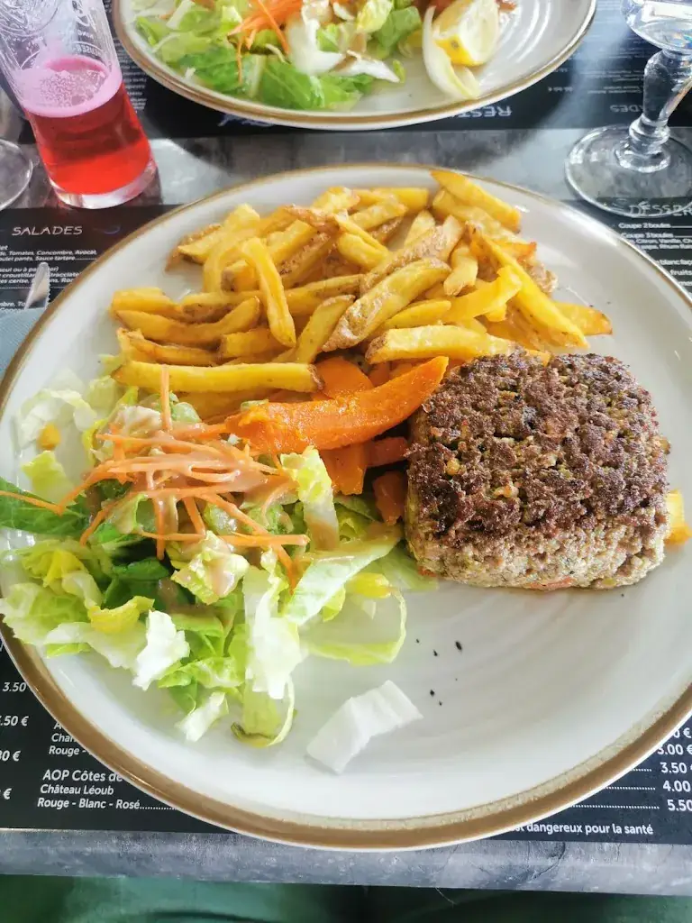 Jennifer GIREAU_Chez Fred_Garde_review