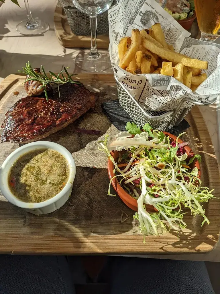 Ludovic Feltz_La Bastide Verte_Garde_review