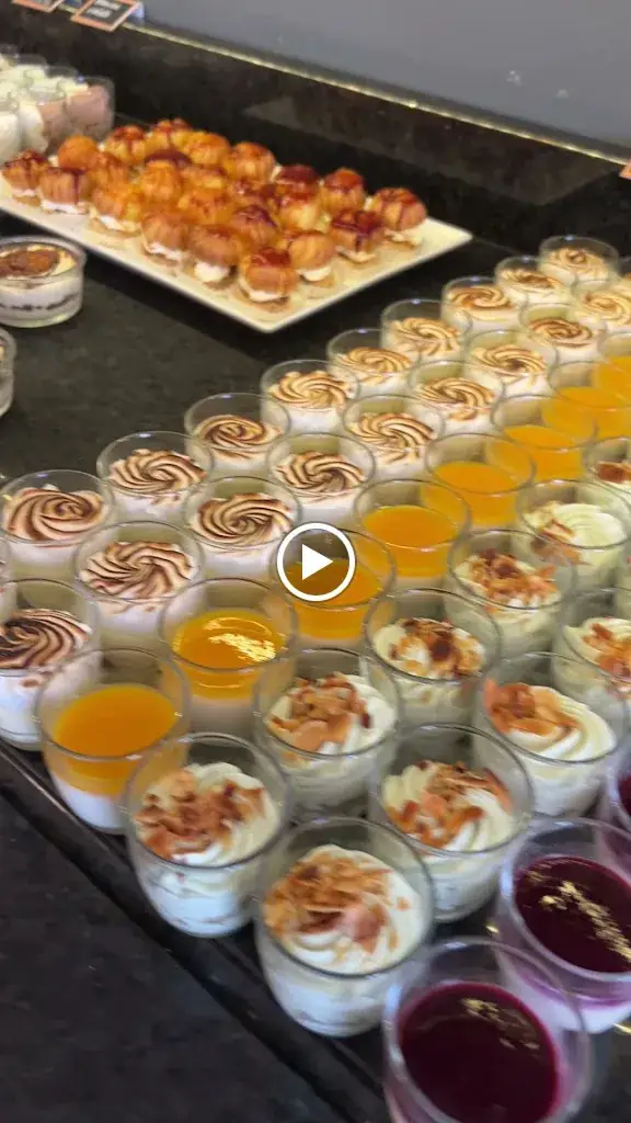 Au Buffet_Garde_slider_image_2