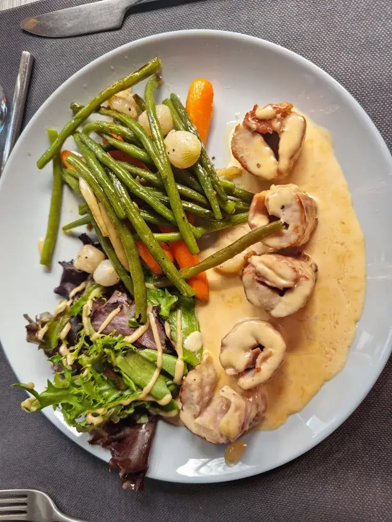 Wilson S._Pourquoi Pas?_Perreux-sur-Marne_review