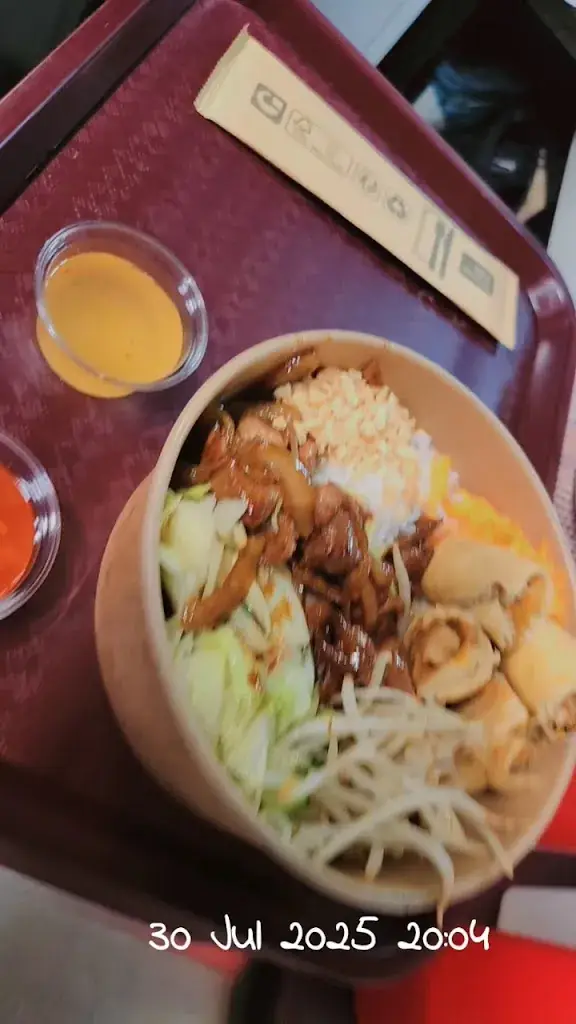 ÔCargo Food Court - La Garde_Garde_slider_image_2