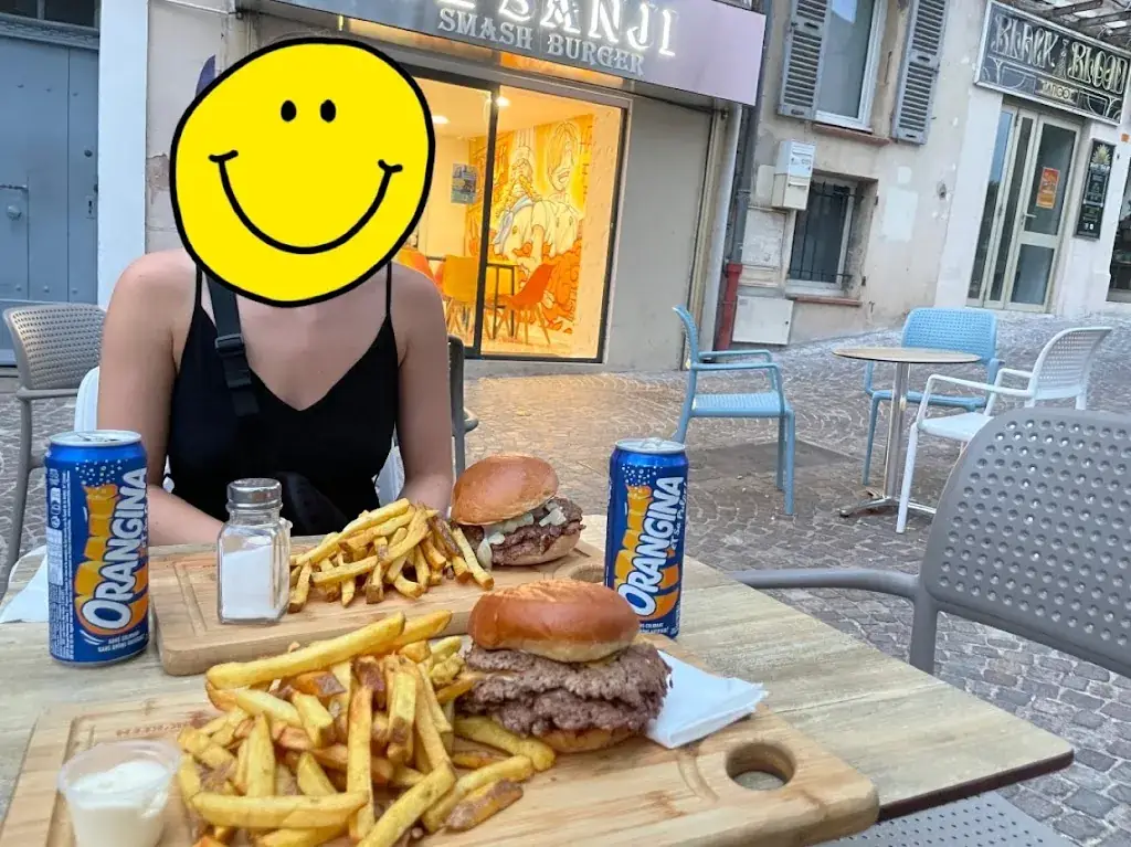 Anna-Lena_LE SANJI - smash burger_Garde_review