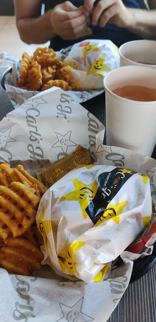 Pim van den Toorn_Carl's Jr. Toulon La Garde_Garde_review