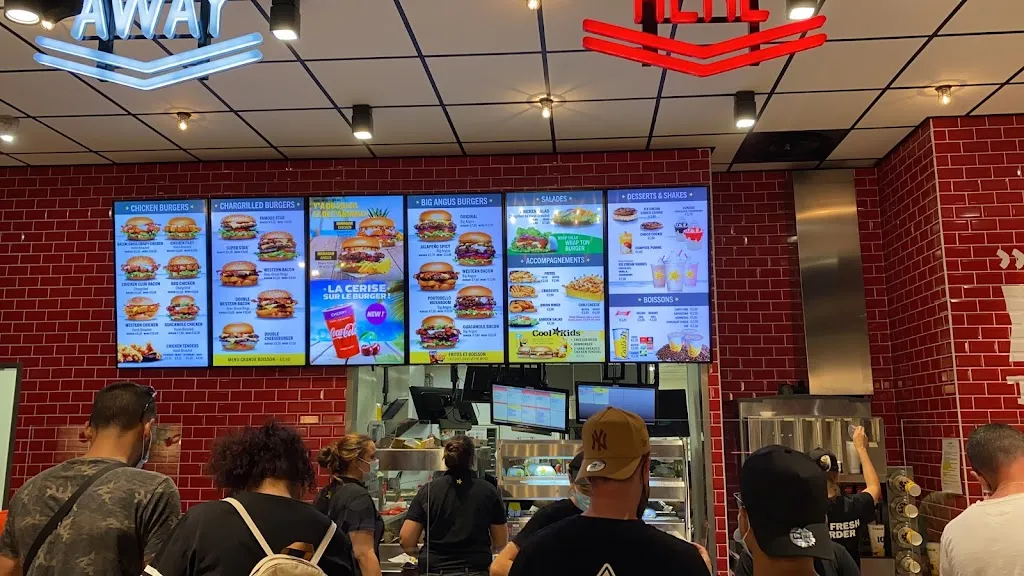 Muaz Abbas_Carl's Jr. Toulon La Garde_Garde_review