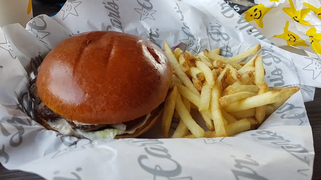 Carl's Jr. Toulon La Garde restaurant in Garde