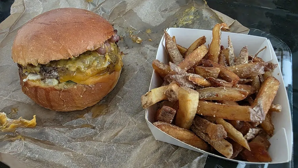 Tony Maksoud_La Vache Folle Foodtruck_Garde_review