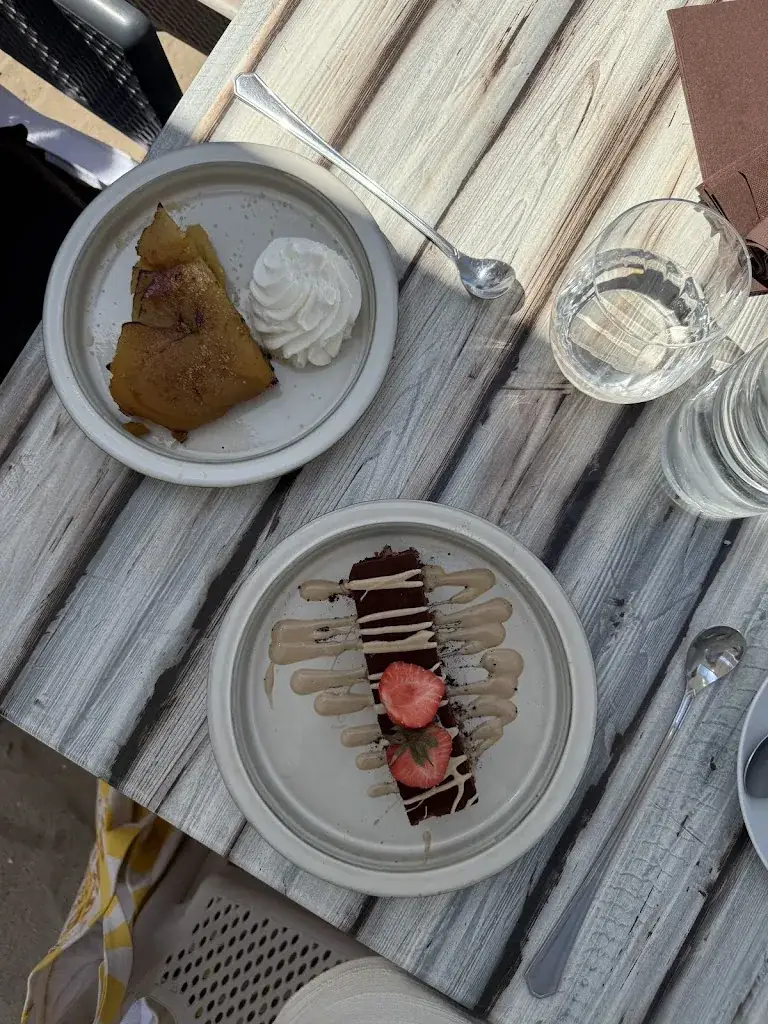 Tina Ković_ROUGE et ROCHE - Restaurant Traditionnel Marseille_Marseille_review