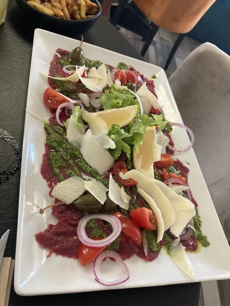 Tomasz Young_Comme A la Maison_Penne-sur-Huveaune_review