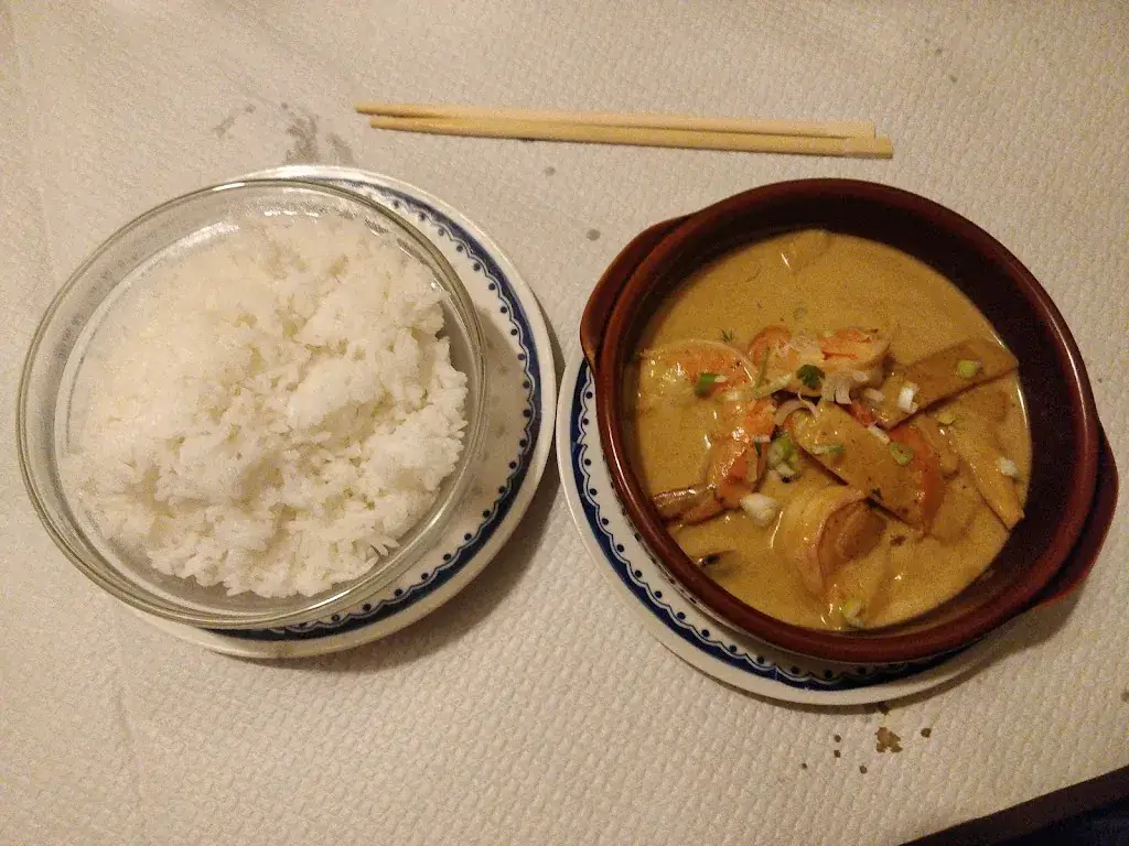 Peter Demaret_Viet Xua_Penne-sur-Huveaune_review