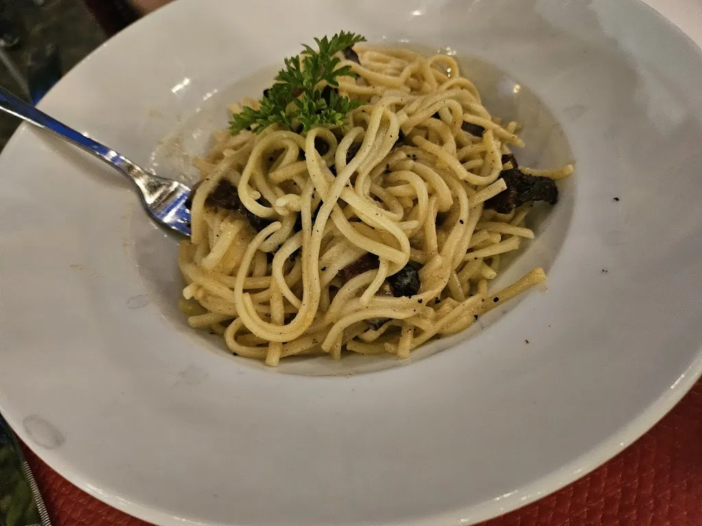 Restaurant De La Gare_Penne-sur-Huveaune_slider_image_2