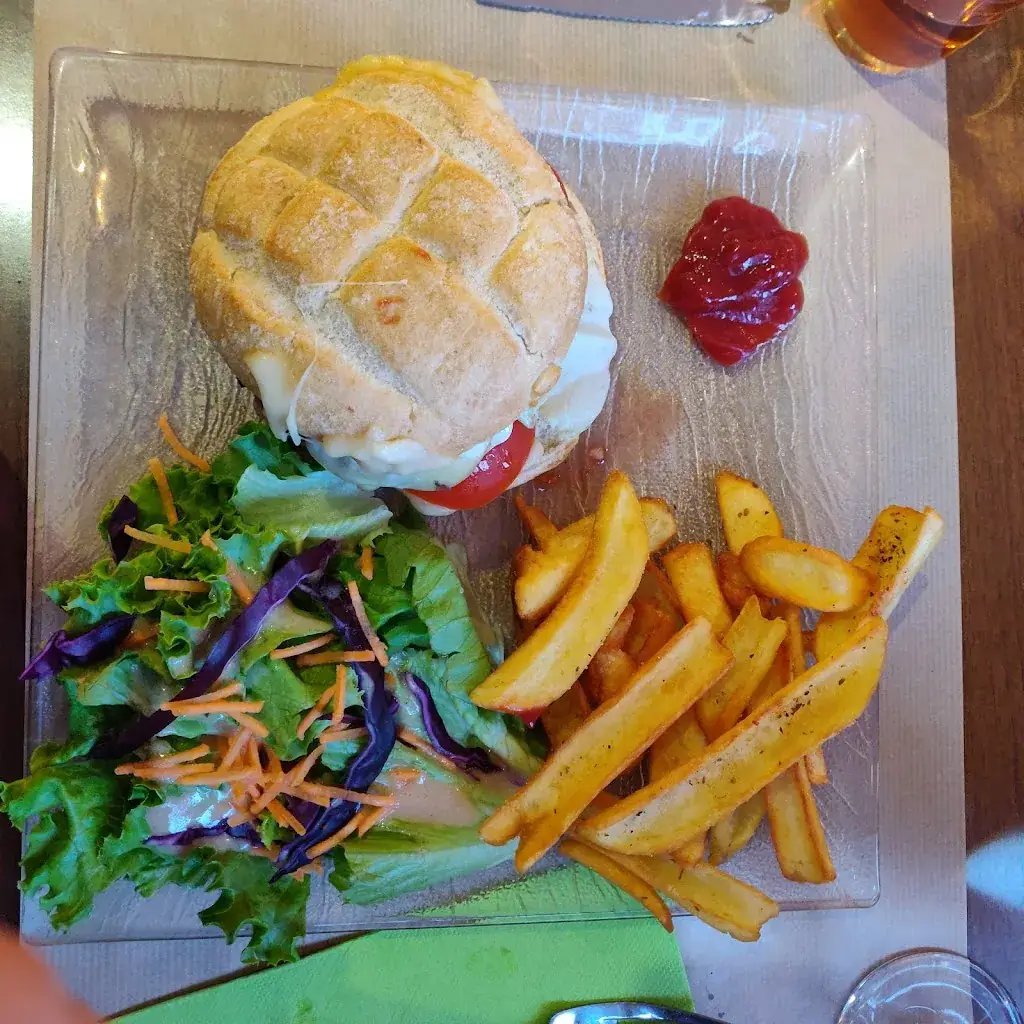 Julie LAPHIN_Chez Nadège_Roche-des-Arnauds_recensione