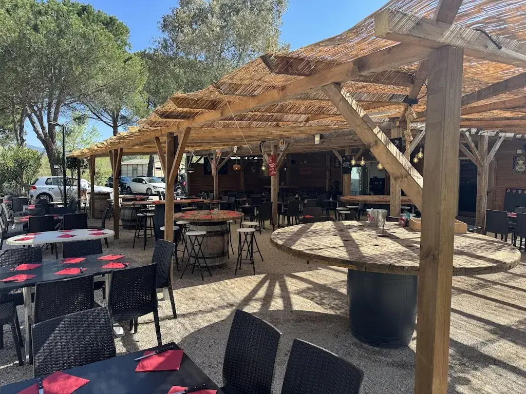 CHEZ MAE_Roque-d'Anthéron_slider_image_1