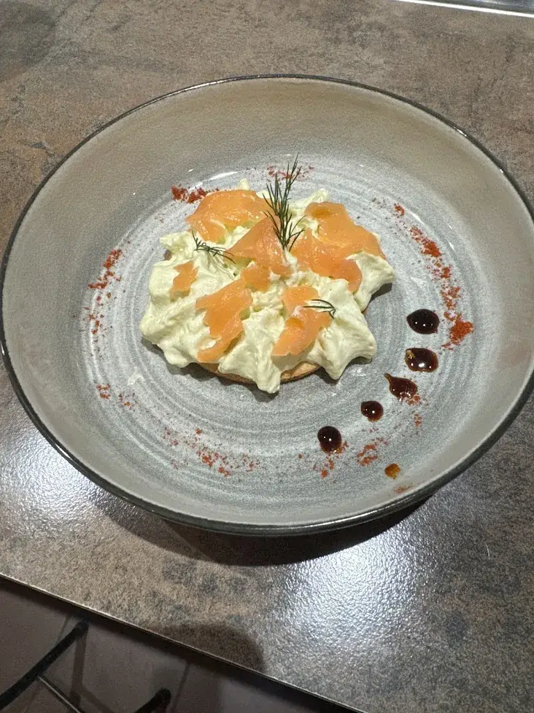 CHEZ MAE_Roque-d'Anthéron_slider_image_2