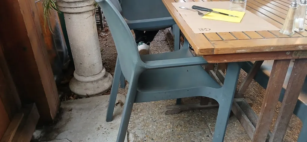 R. L._Restaurant LE MASTER CAFE_Marseille_review