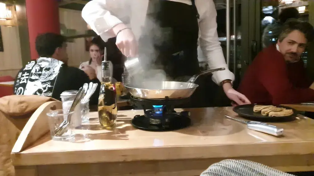 Basta Cosi !_Poisy_slider_image_2