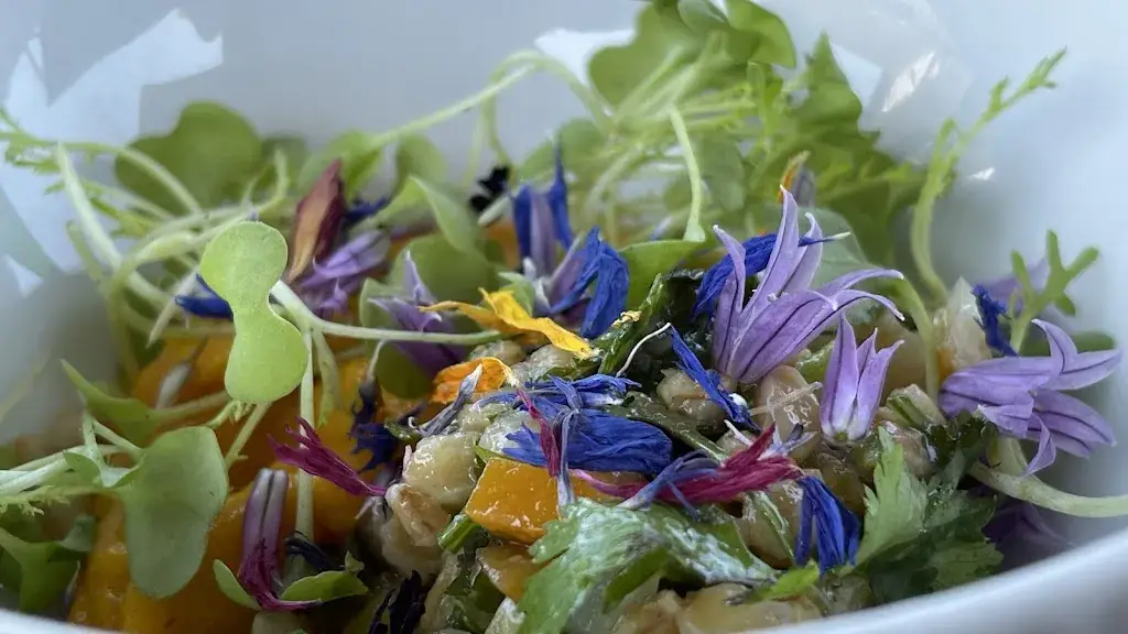 Ed Mund_Auberge de la Pomme_Damps_recensione