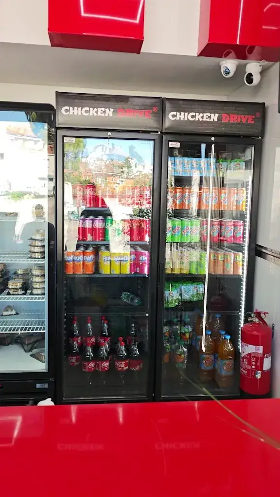 Omar (Pictureomar // Omarcool3)_Chicken Drive Marseille La Pomme_Marseille_review