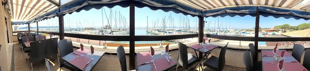 Le Panoramic restaurant in Londe-les-Maures