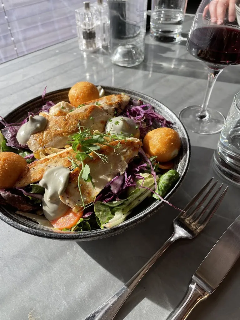 BELLON Damien_Brasserie-Restaurant Le Cinquante-Cinq Annecy_Poisy_review