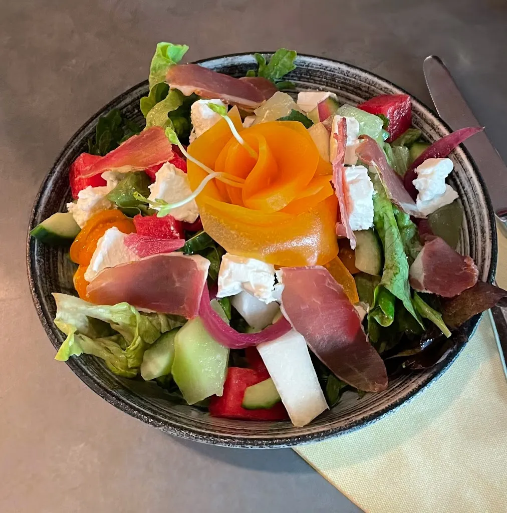 Brasserie-Restaurant Le Cinquante-Cinq Annecy_Poisy_slider_image_2