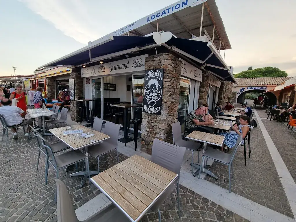 Le Petit Gourmand restaurant in Londe-les-Maures