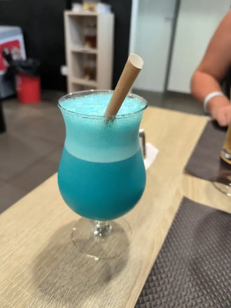 Wilfried HUEBER_Au Med'_Londe-les-Maures_recensione