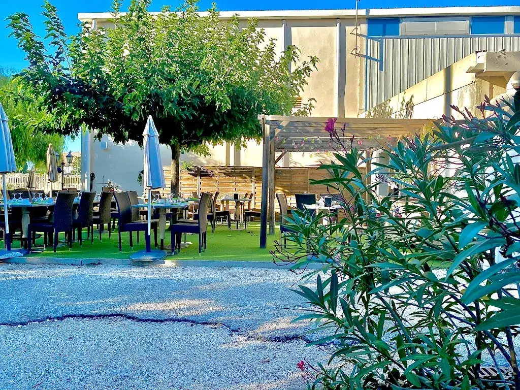 Au Med'_Londe-les-Maures_slider_image_3