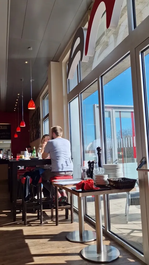 Roadhouse Rose de la Broye_Lully_slider_image_2