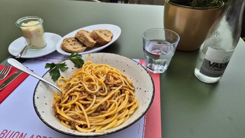 Roadhouse Rose de la Broye_Lully_slider_image_3