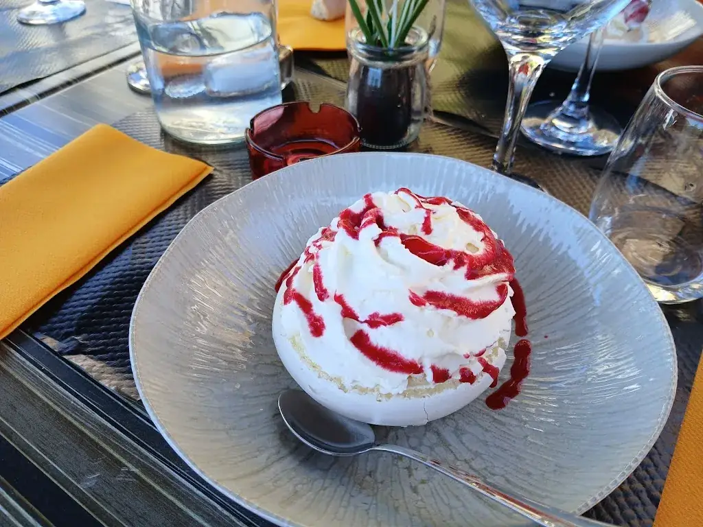 Karine Morandière_La Parenthèse_Roquette-sur-Siagne_review