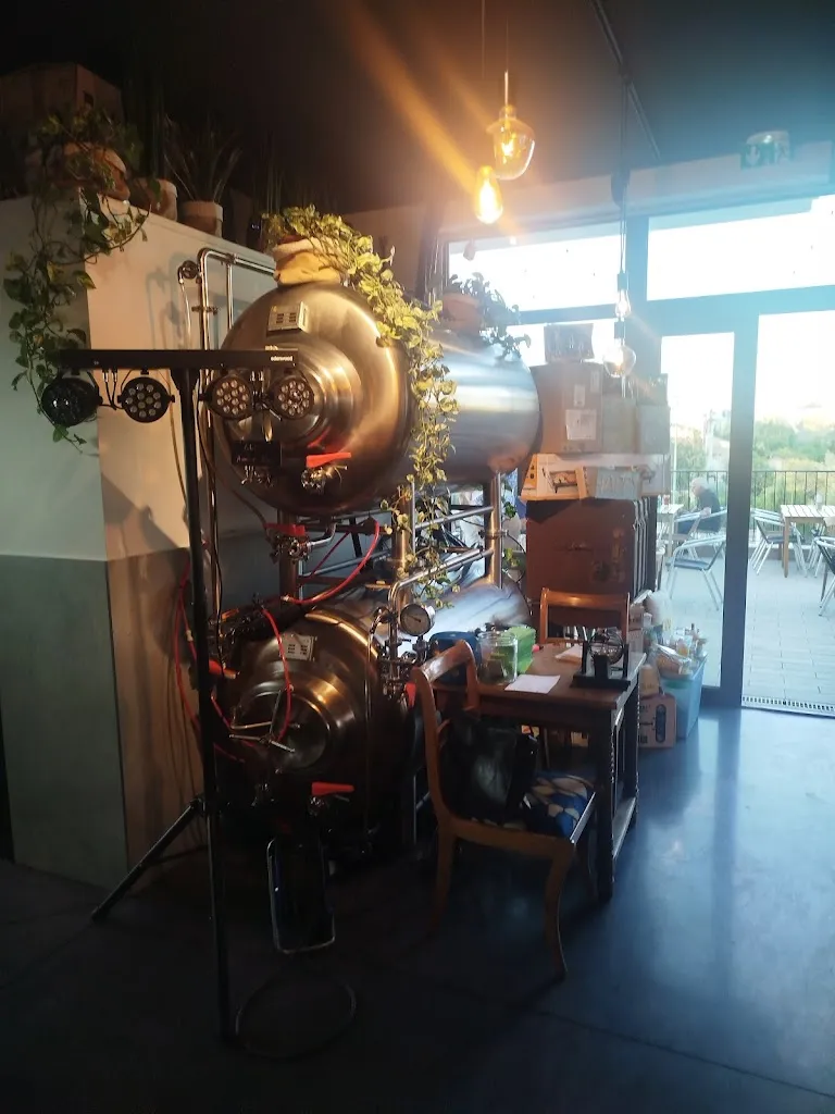 Mc Travelers Brewery (MTB)_Roquette-sur-Siagne_slider_image_3