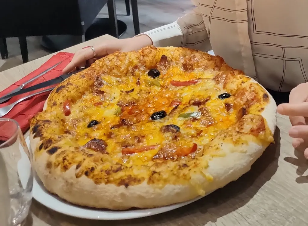 Michaël ZAFRANY_La Bella Clara_Méounes-lès-Montrieux_review