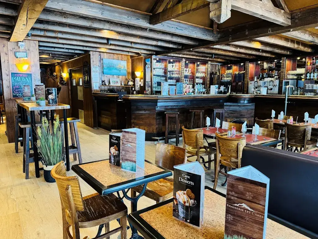 Brasserie Les Cimes Flaine restaurant in 74300