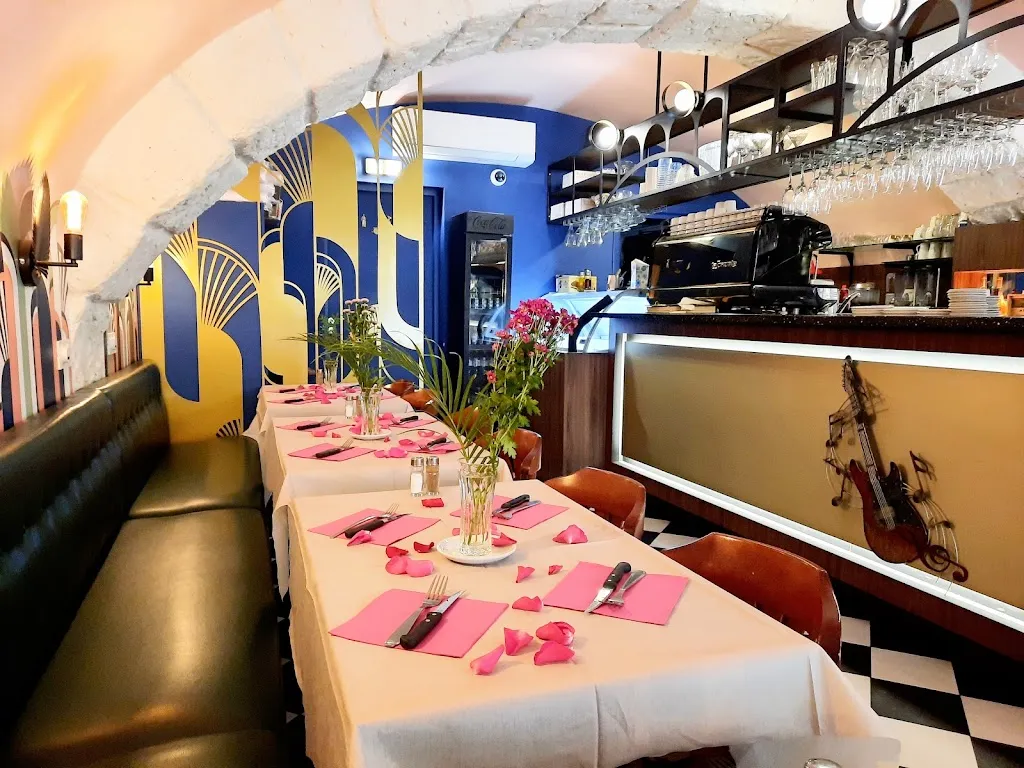 Le Bistrot de Banville Restaurant in Turbie