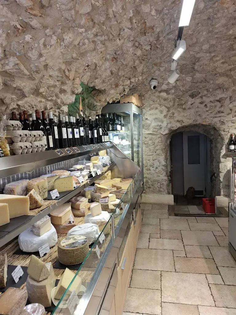 Yves Malinjod_Le Coin du Fromager La Turbie, MICHEL POMA_Turbie_review